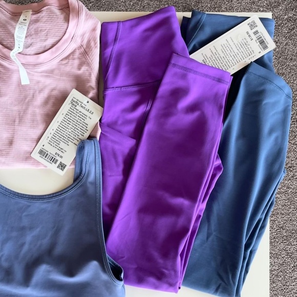 Lululemon Wunder Train High-Rise Tight with Pockets 25" - Picture 2 of 3